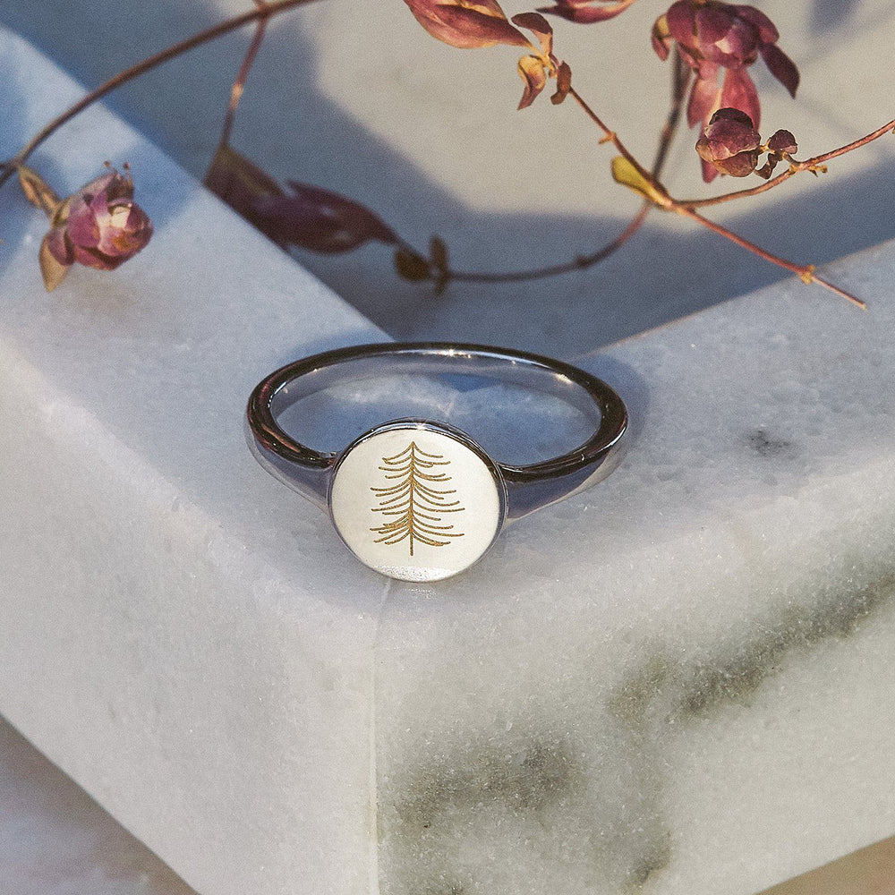 Engravable Signet Ring 18